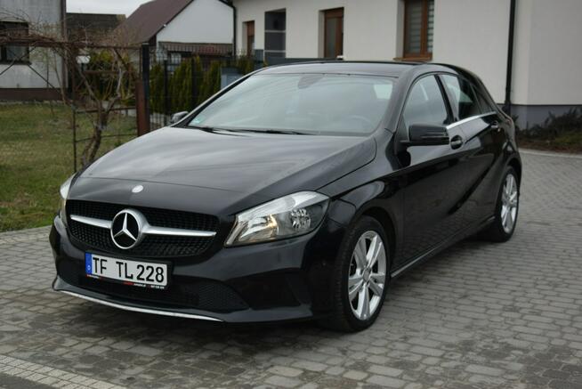 Mercedes A 180 1.6B 2017r/ Navi/ PDC/ Grzane Fotele/ Sprowadzony/ Opłacony