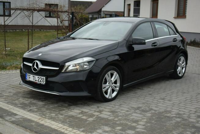Mercedes A 180 1.6B 2017r/ Navi/ PDC/ Grzane Fotele/ Sprowadzony/ Opłacony