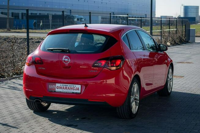 Opel Astra 1.6 turbo benzyna - 2011r.