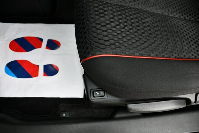 Mazda 2 1.3i Klimatyzacja-sprawna Zadbany Oryginalny przebieg 130600 km.