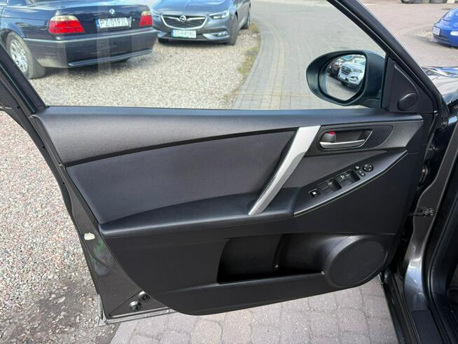 Mazda 3 NAWI,2 KOMPLETY KÓL,2 KOMPLETY KLUCZY,CZUJNIKI PARKOWANIA