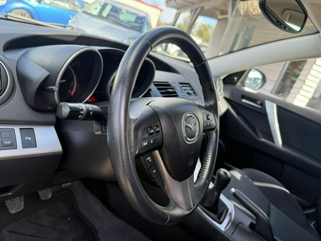 Mazda 3 NAWI,2 KOMPLETY KÓL,2 KOMPLETY KLUCZY,CZUJNIKI PARKOWANIA