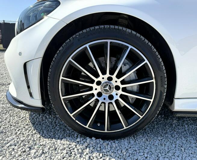 Mercedes C 300 AMG, Podgrzewane wentylowane fotele, Kamera 360, Burmester, LED, 4x4