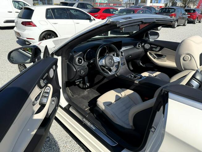 Mercedes C 300 AMG, Podgrzewane wentylowane fotele, Kamera 360, Burmester, LED, 4x4