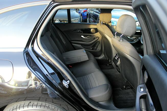 Mercedes C 200 Exclusive FV23% 160KM ASO Navi LED Grz.Fotele El.Klapa Gwarancja