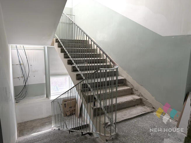 Piętro w biurowcu, 138 m2, po remoncie