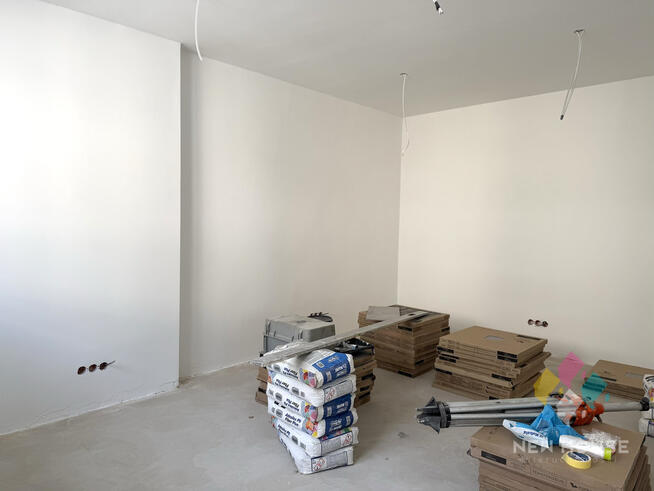 Piętro w biurowcu, 138 m2, po remoncie