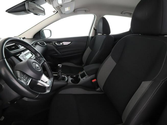 Nissan Qashqai klima auto grzane fotele czujniki parkowania
