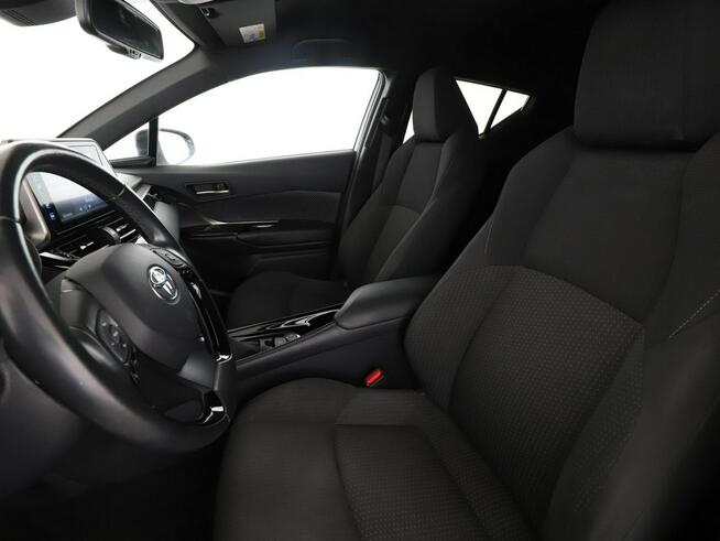 Toyota C-HR navi kamera grzane fotele ACC