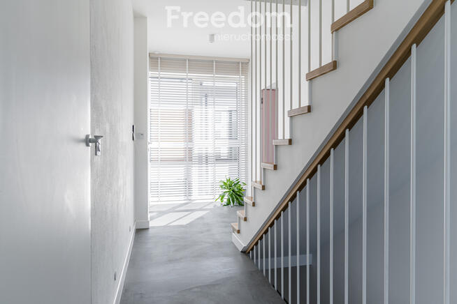 Nowoczesny skrajny segment na Wawerze Nadwiśle