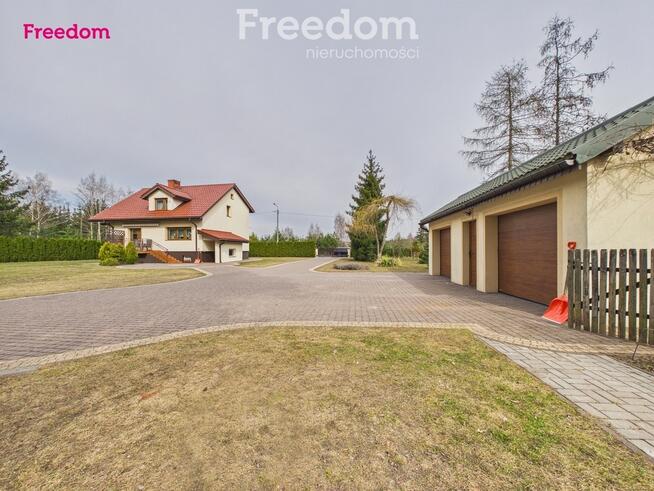 Dom z dużą działką i altaną – Lipowiec