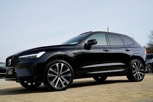Volvo XC 60 RECHARGE panorama 4x4 kamery 360 acc blis PNEUMAT skora hak MAX OPCJA