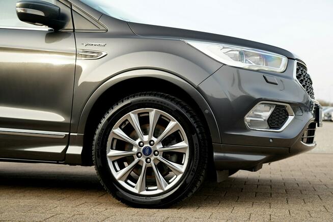 Ford Kuga VIGNALE el.klapa KAMERA nawi SKÓRA sam parkuje 4X4 BIXENON-LED chromy
