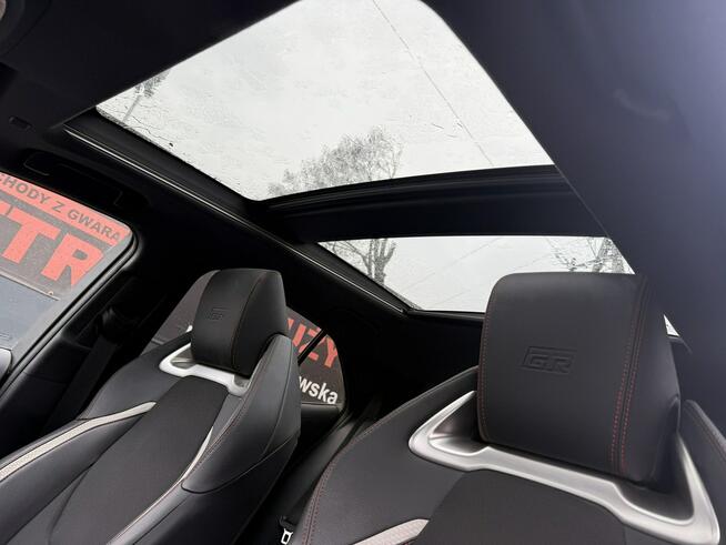 Toyota Corolla Wersja GR. Lift. Panorama dach. Full-led. Radar.Asystent. Kamera