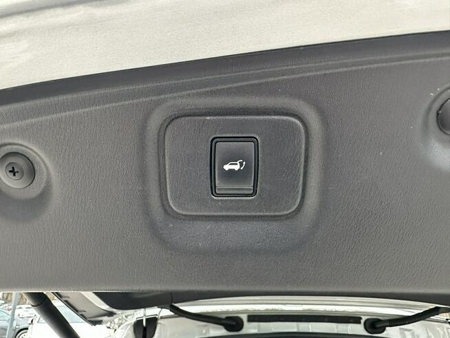 Nissan Pathfinder 3.5 v6 189kM! Panorama ! Kamera 360! Aktywny tempomat ! 7 OS.