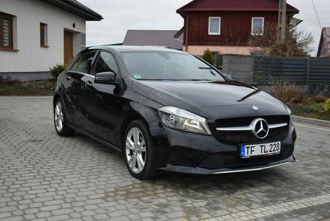 Mercedes A 180 1.6B 2017r/ Navi/ PDC/ Grzane Fotele/ Sprowadzony/ Opłacony