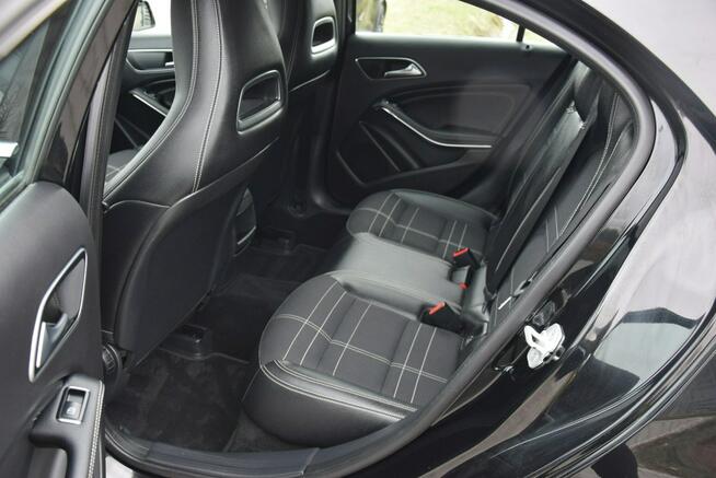 Mercedes A 180 1.6B 2017r/ Navi/ PDC/ Grzane Fotele/ Sprowadzony/ Opłacony
