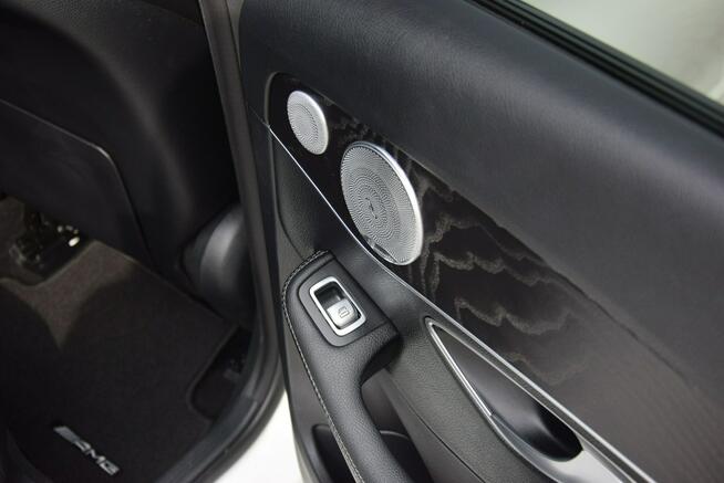 Mercedes C 300 2.0B AMG 265KM/ Navi/ Kamera/ Aktywne wydechy/ 123 TYS KM