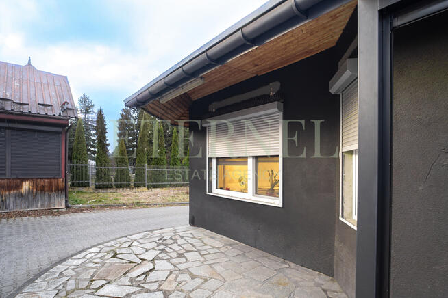 Lokal 60 m² z poddaszem i piwnicą, ul. Bieżanowska