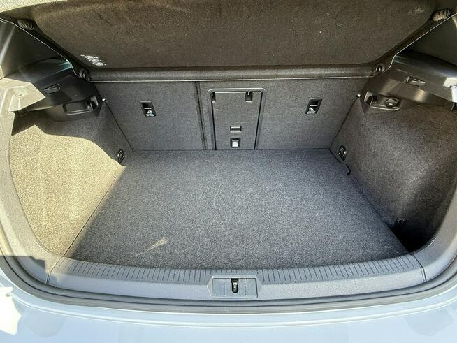 Volkswagen Golf 1,4 GTE PlugInHybrid DSG/ 204Km Navi/Kamera/PDC/ACC/NoweOpony/Full led