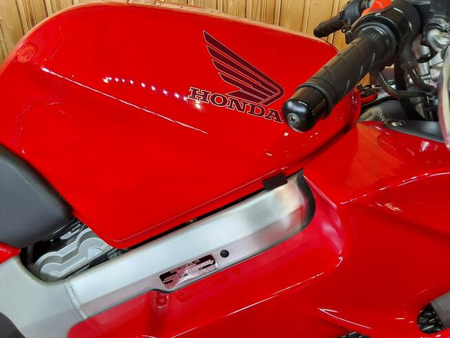 Honda VFR ## Jak Nowy ## BŁYSZCZY # technicznie super# raty KUP ONLINE vfr800fi