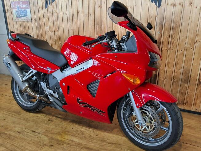 Honda VFR ## Jak Nowy ## BŁYSZCZY # technicznie super# raty KUP ONLINE vfr800fi