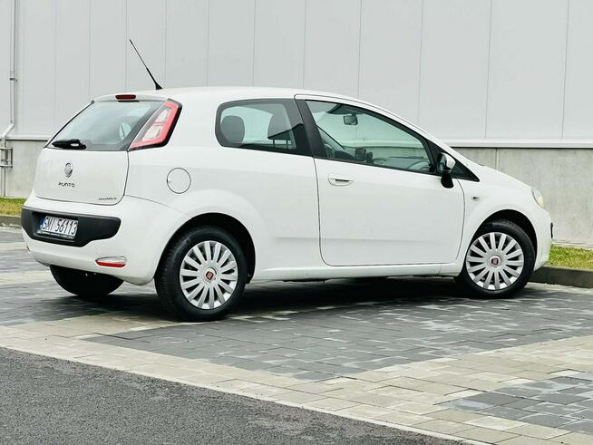 Fiat Punto Evo 1.2 Benz. nawigacja ,nowe opony