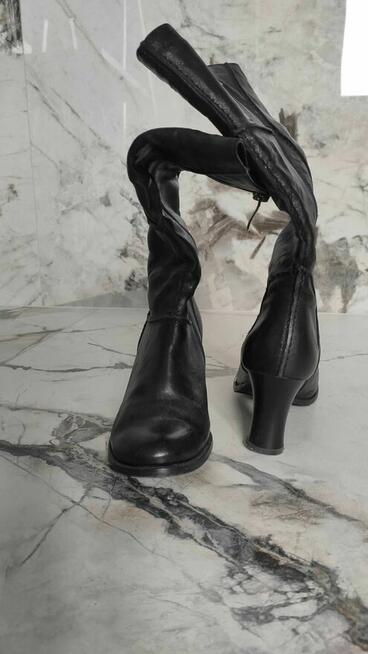 Czarne kozaki skórzane, rozmiar 36