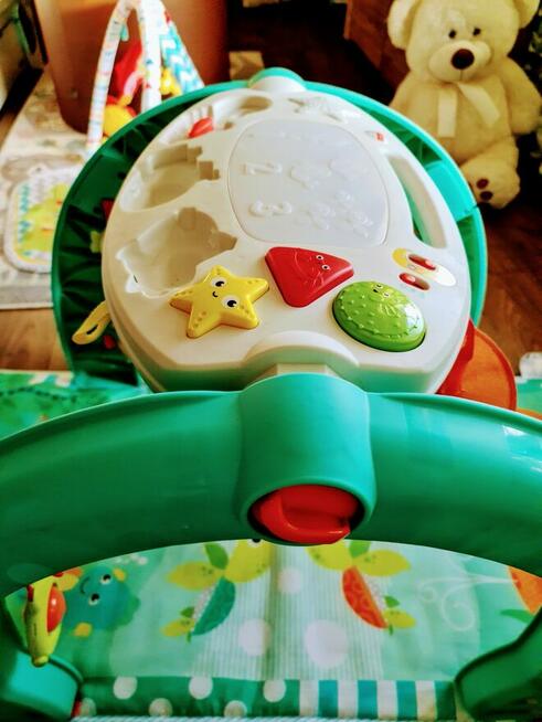 Mata 4w1 Fisher Price muzyczna na pleckach, tunel, stolik 0+