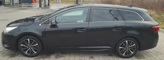 Toyota Avensis 1.8 Valvematic Kombi 2018 t27 Polski Salon