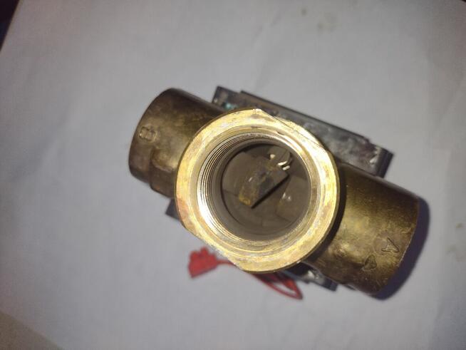 Trójdrogowy zawór strefowy z siłownikiem obrotowym EXT-SW-E2