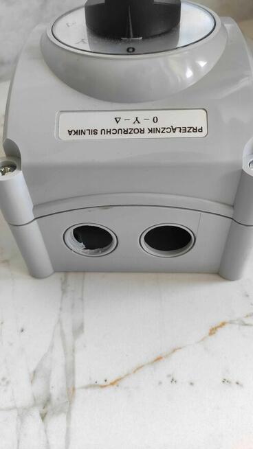 Łącznik krzywkowy Spamel, trójkąt/gwiazd16A, ŁK16R-4.831 OB2