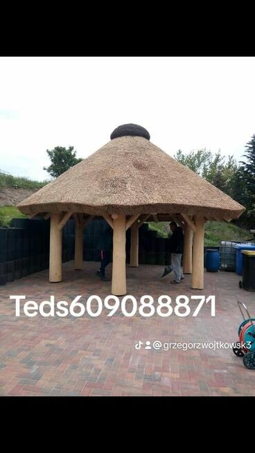 Altana kryta strzechą