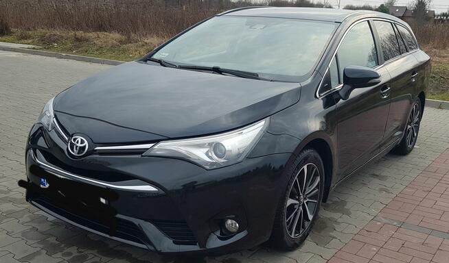Toyota Avensis 1.8 Valvematic Kombi 2018 t27 Polski Salon