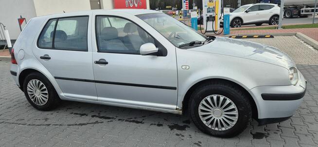 VW GOLF 4 HATCHBACK 1600 BENZYNA+KLIMA-OPŁATY NA ROK !!!