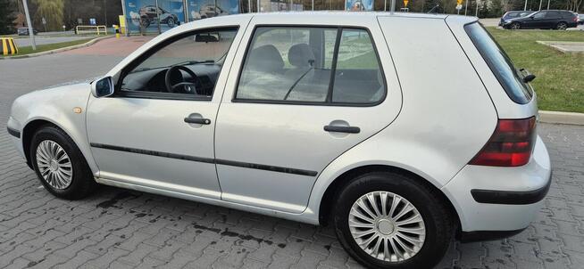 VW GOLF 4 HATCHBACK 1600 BENZYNA+KLIMA-OPŁATY NA ROK !!!