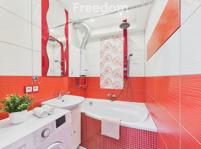 Mieszkanie na parterze z balkonem.