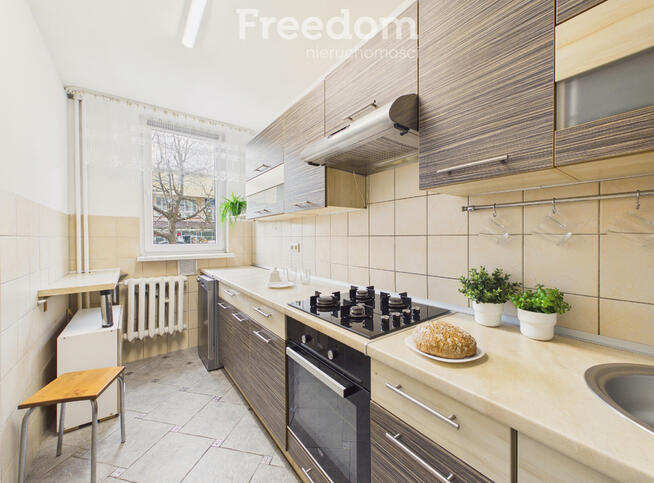 Mieszkanie na parterze z balkonem.