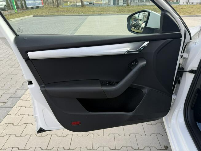 Škoda Octavia 2.0 TDI / 150 KM LED Automat Nawigacja Asystent Pasa Ruchu