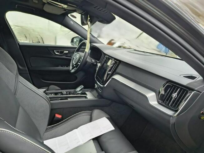 Volvo V60 B4(B) Ultra Dark *Gwarancja*FV23%*
