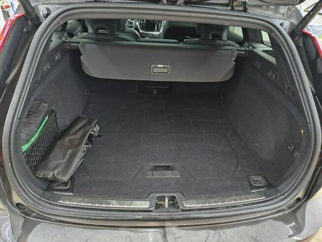 Volvo V60 B4(B) Ultra Dark *Gwarancja*FV23%*