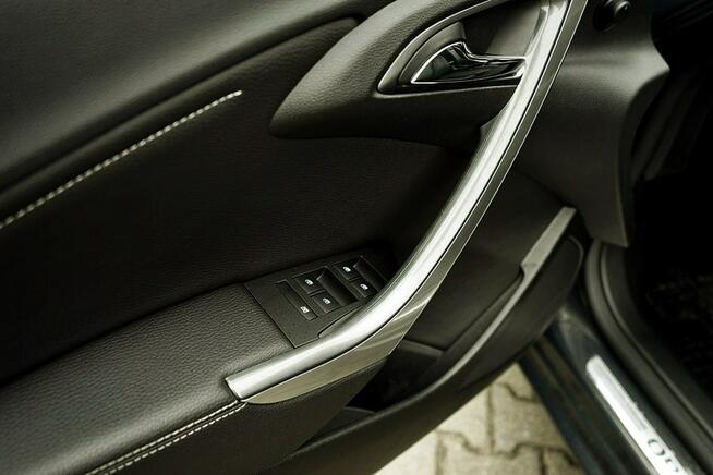 Opel Astra Sports Tourer 1,7CDTI NAVI, alu R17, Xenony, 110KM, 2013/14r.