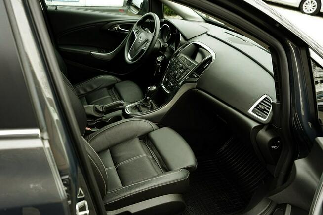 Opel Astra Sports Tourer 1,7CDTI NAVI, alu R17, Xenony, 110KM, 2013/14r.