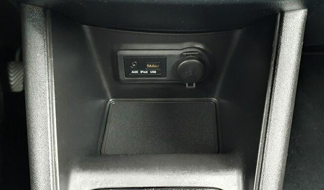 Hyundai ix20 Bezwypadkowy/6 biegowa skrzynia/Czujniki parkowania przód+tył/Hak hol.