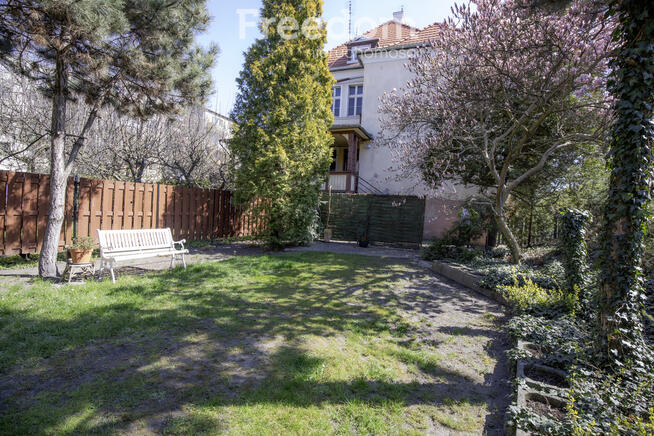 Mieszkanie z balkonem, ogródkiem i garażem