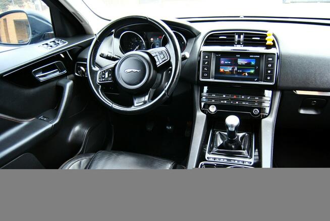 Jaguar F-PACE SKÓRA *Kamera cof.* NAVI-PL * Nowe opony * Ksenony * LEDY * El.klapa
