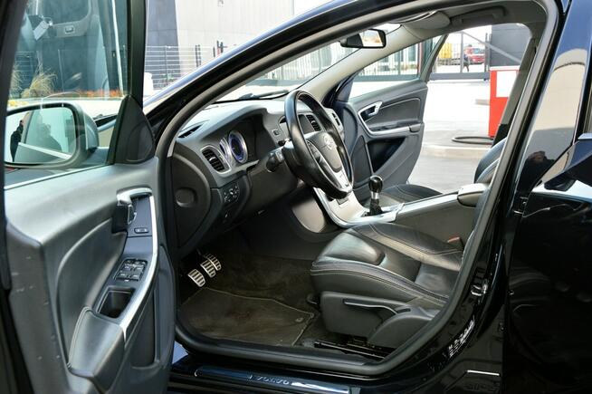Volvo S60 R-Desing 2,0D 163Km Ledy City Skóra Navi Klimatronik Mały Przebieg
