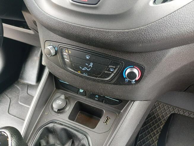 Ford Transit Courier nawigacja *klima*wersja trend*