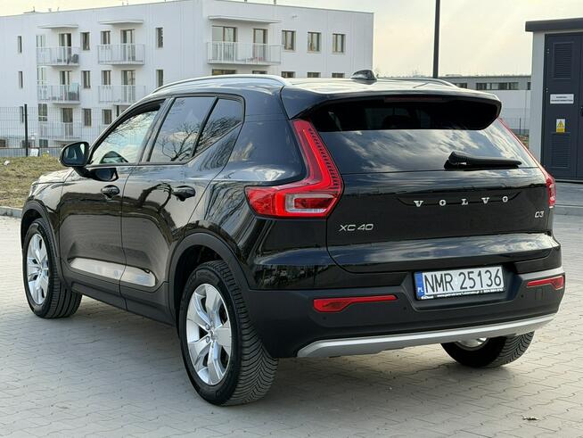 Volvo XC 40 2.0 / 150KM FULL LED Automat Asystent Pasa Ruchu Nawigacja Kamera HAK