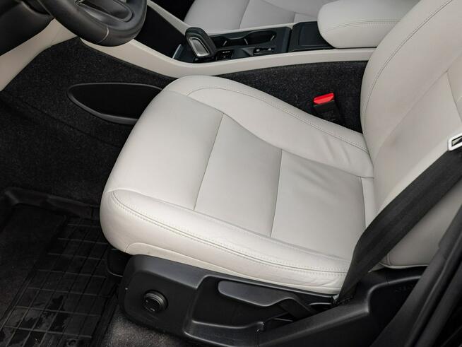 Volvo XC 40 GD350XP#B4 B AWD Momentum Podgrz.f I kier K.cof Salon PL VAT 23%